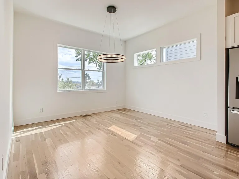 265 Riverside Dr #B — Photo 5
