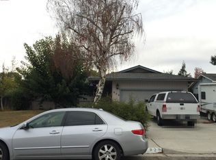 829 Red Cloud Rd, Paso Robles, CA 93446