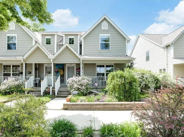 820 24th Ave NE, Minneapolis, MN 55418