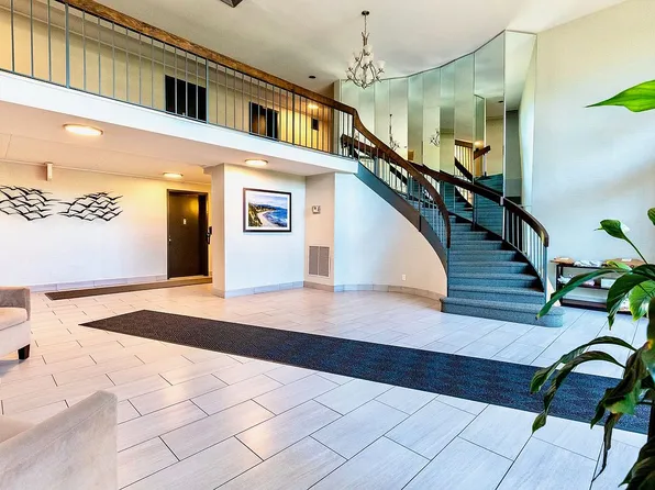 20921 26th Ave, Bayside, NY 11360