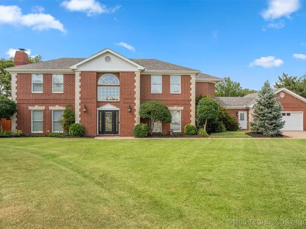 2801 Monticello Dr, Bartlesville, OK 74006