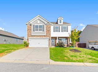 537 Friar Park Ln, Lyman, SC 29365