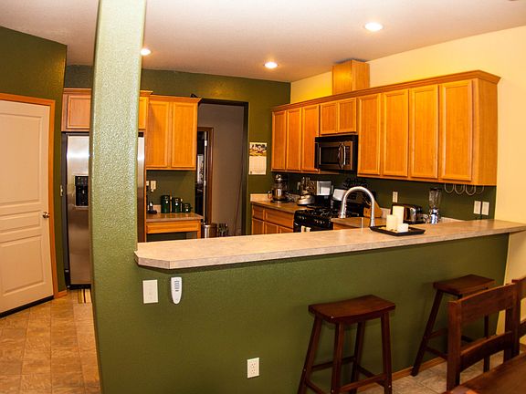 kitchen + eating bar