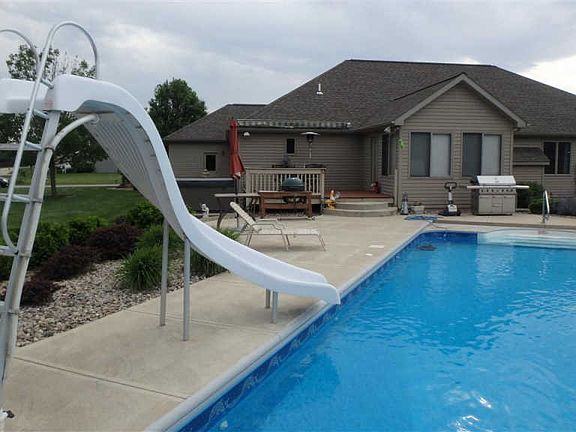 5th image of 3905 Nikole Dr