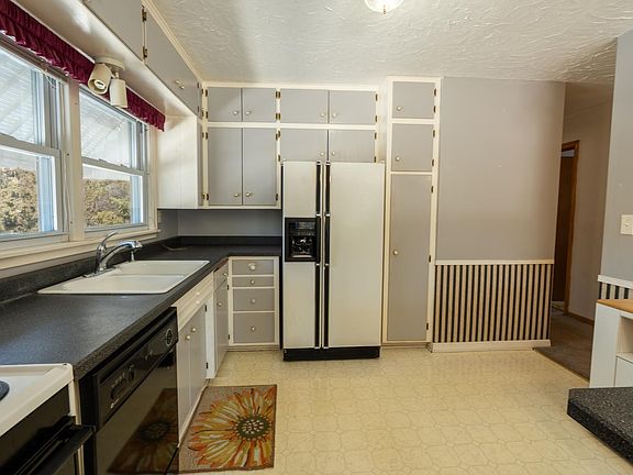 4th image of 14408 Brunsvold Rd