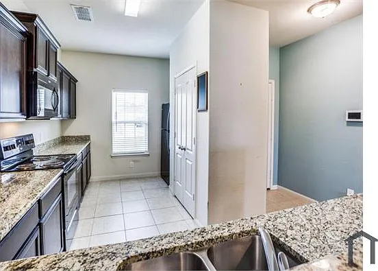 117 Aaron St — Photo 13