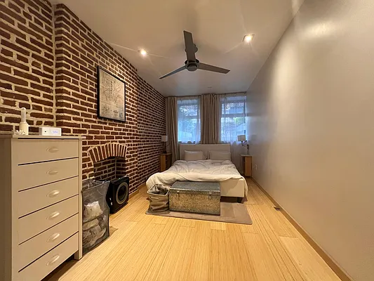 Rented by Keller Williams NYC | media 14