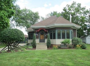 1327 E Warnimont Ave, Milwaukee, WI 53207