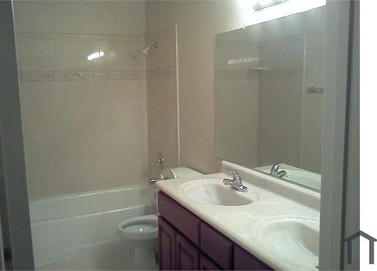 5th image of 43756 La Paz Ln