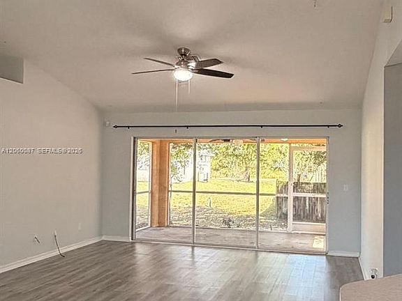4th image of 507 Peerless Cir