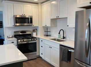 732 Crescent St NE #A, Grand Rapids, MI 49503