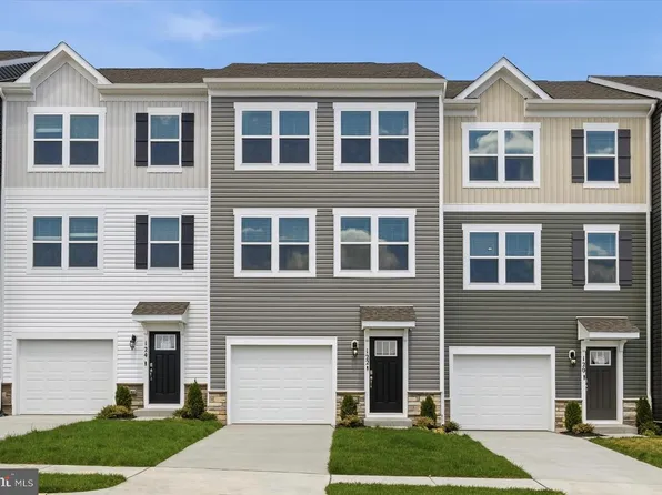 122 Bowers St, Stephens City, VA 22655