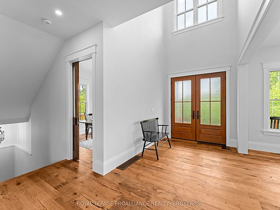 4th image of 514 Caton Rd