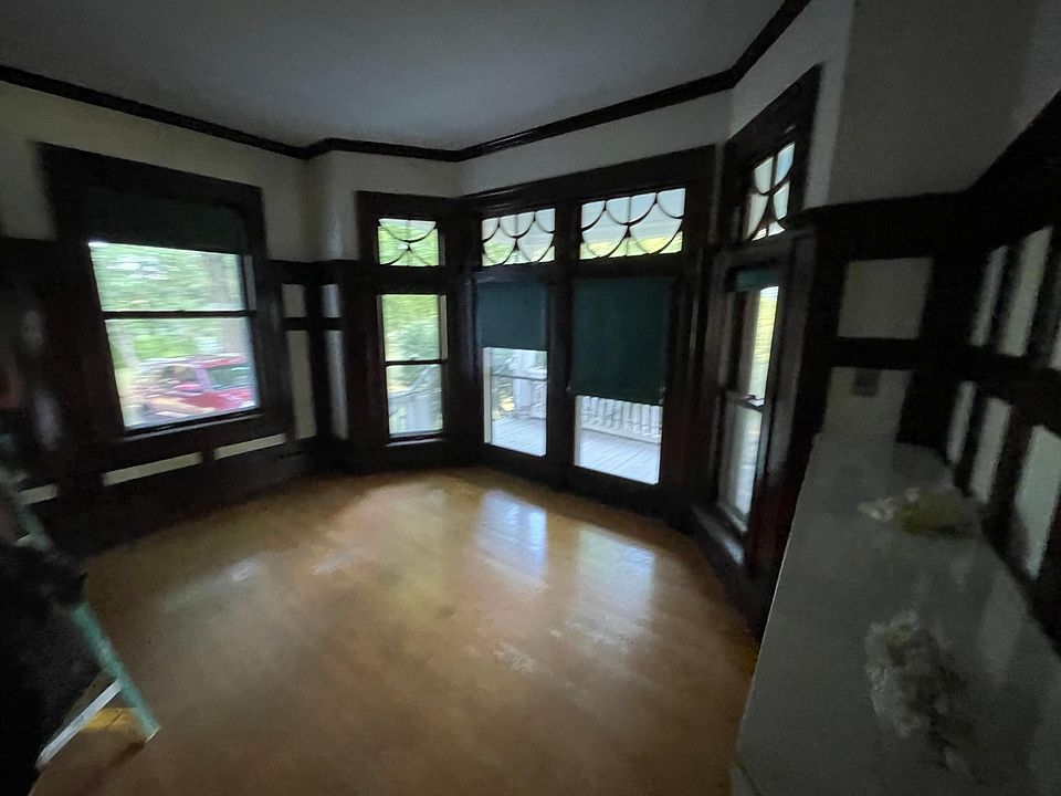 2nd image of 375 Center St #201