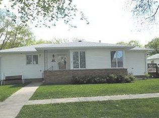 210 S Franklin St, Dow City, IA 51528