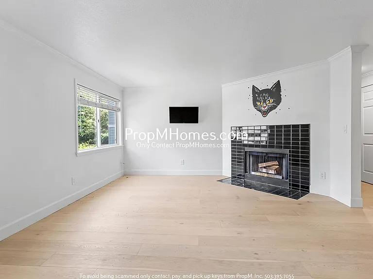 7937 SW 40th Ave #E — Photo 6