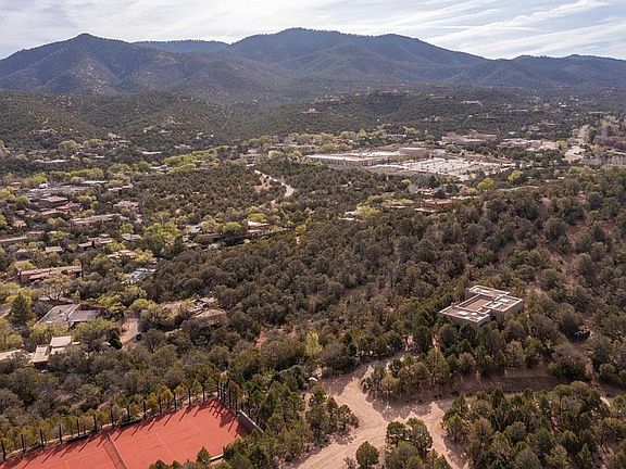 2nd image of 634 Camino De La Luz