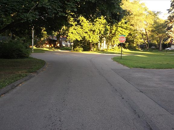 4th image of 406 Wilbur Ave