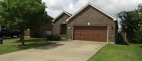14200 Lake Victor Dr — Photo 2