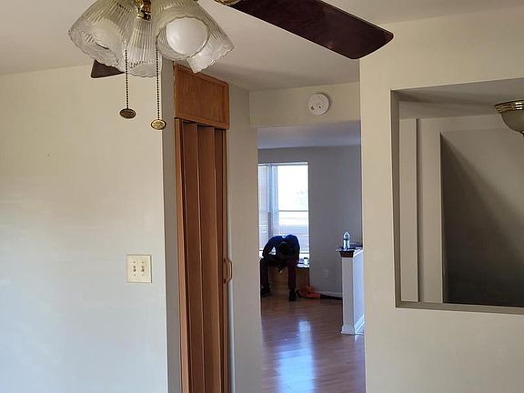 4th image of 1810 Tilletson Pl