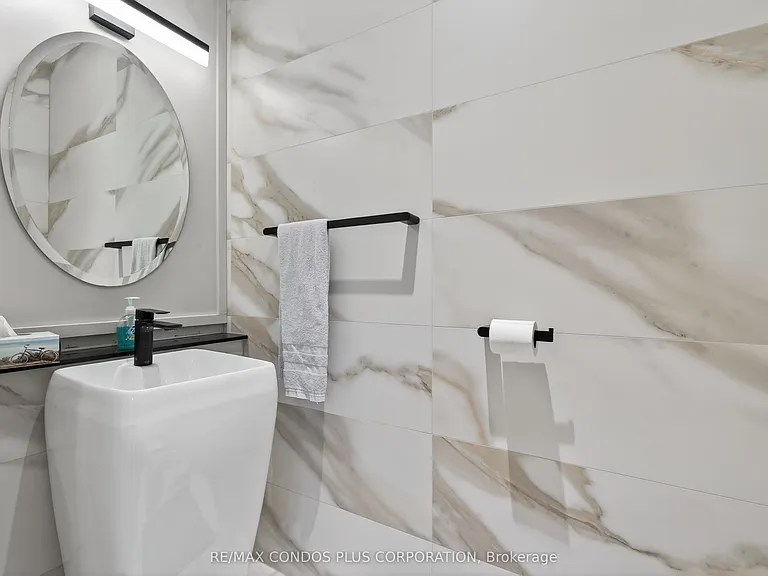 5 Marine Parade Dr #Townhouse 125 — Photo 21