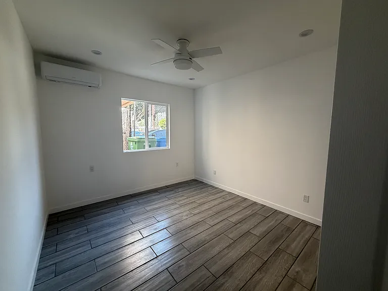 Bedroom #1