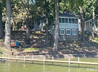 6105 S 455 E, Wolcottville, IN 46795