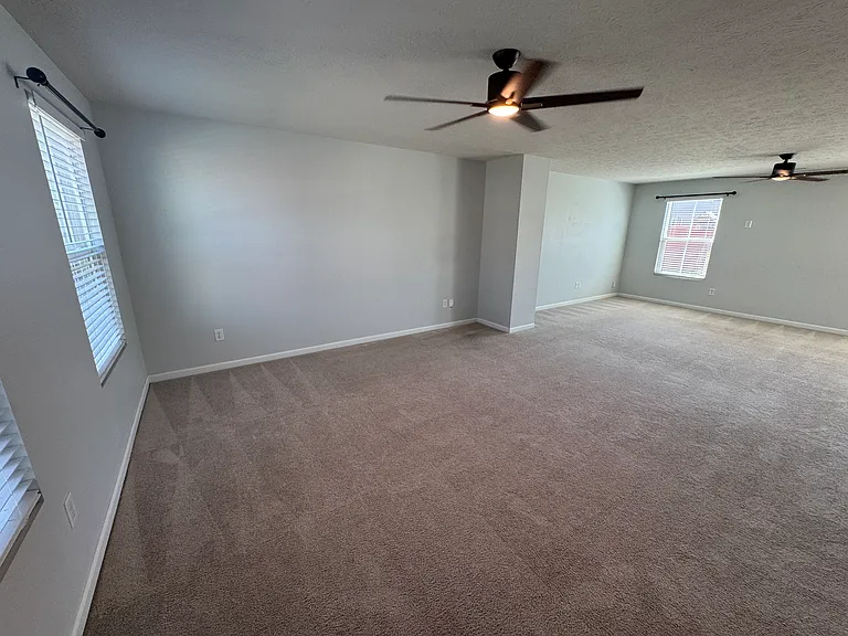 204 Dietz Dr — Photo 6