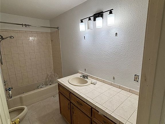 3rd image of 5525 Paul Ln