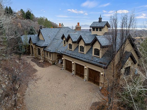 2nd image of 4601 N Foothill Dr