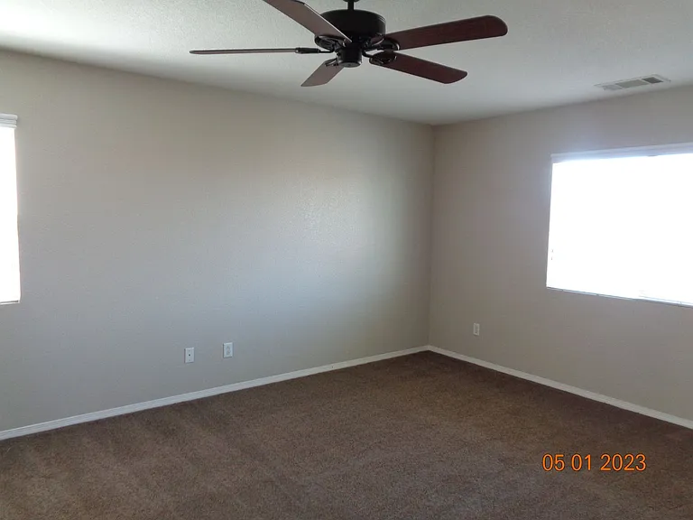 2739 Garnet Ln — Photo 7
