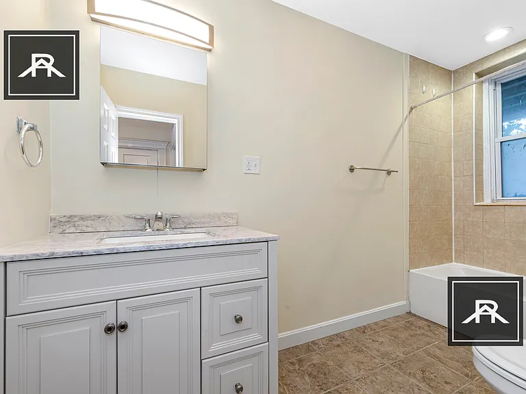 48 Brackett St #2 — Photo 7