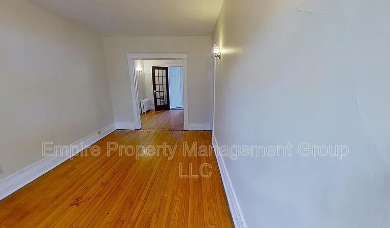 568 Park Ave #2 — Photo 7