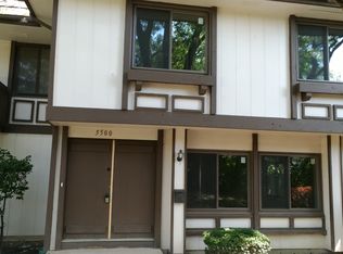 5500 Carmel Dr, Hanover Park, IL 60133