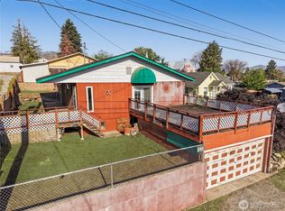 802 S Chelan Ave, Wenatchee, WA 98801
