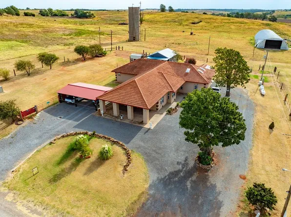 16115 County Street 2610, Binger, OK 73009