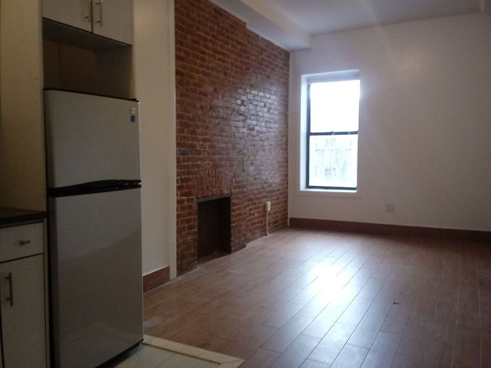 1st image of 564 W 183rd St #2B
