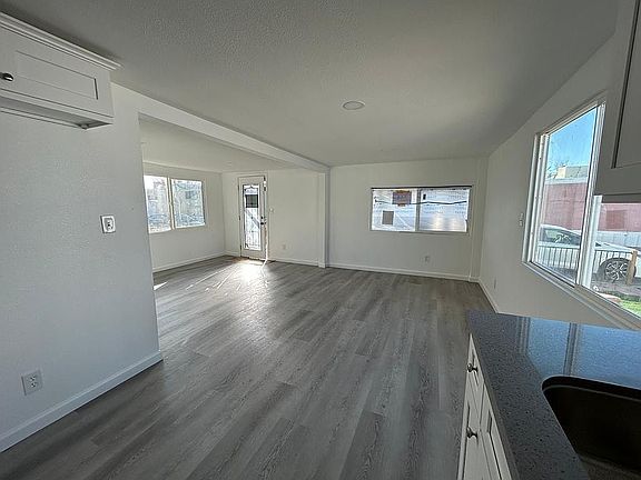 5th image of 22325 Outer Hwy #18-2
