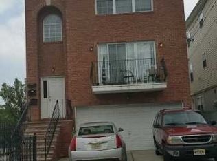 31 Seabury St, Newark, NJ 07104