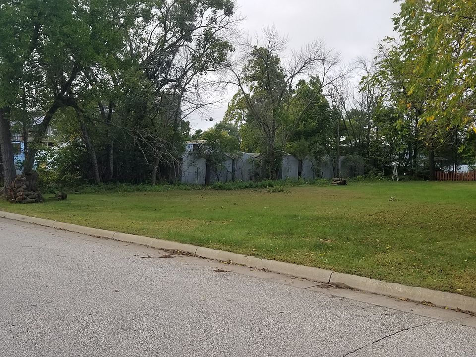 2nd image of 1910 W 7th St