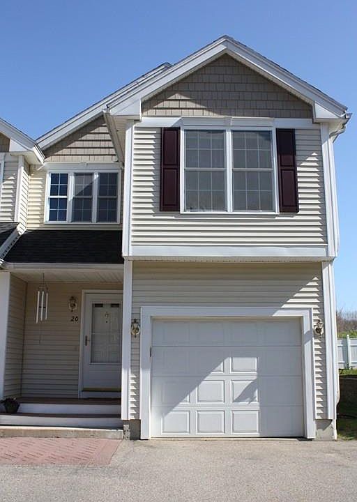 1st image of 20 Farrwood Pl