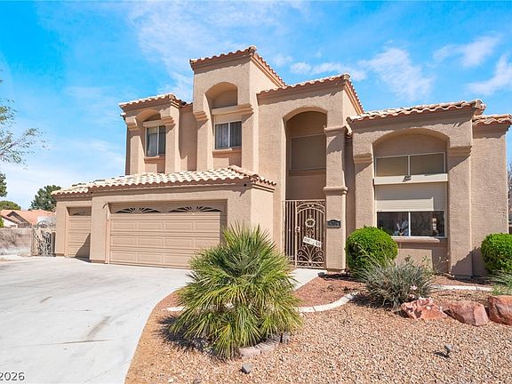 2nd image of 4708 Royal Sunset Ct