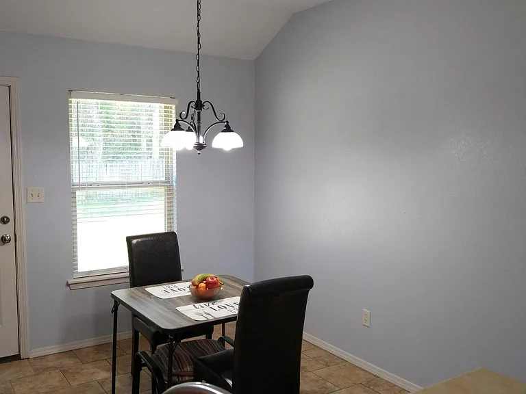 19 Green Apple Dr — Photo 9