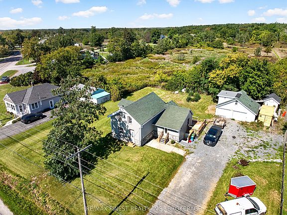 2nd image of 1069 Sunnyside Rd