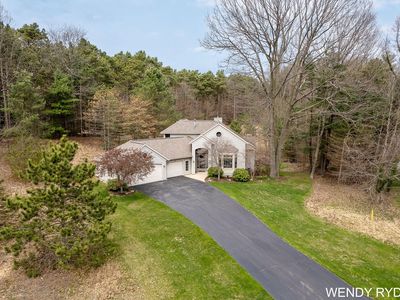 142 Summer Wind Ct, Holland, MI, 49424