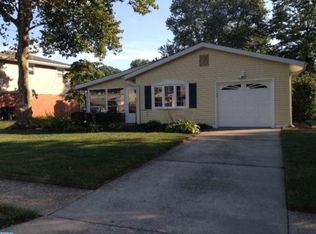 2642 Heritage Farm Dr, Wilmington, DE