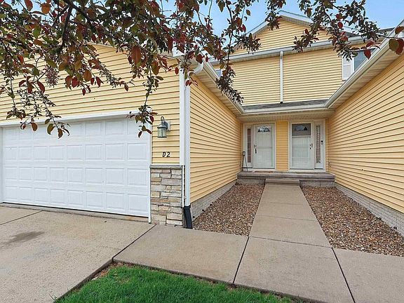 2nd image of 1570 Savannah Cir Unit D2