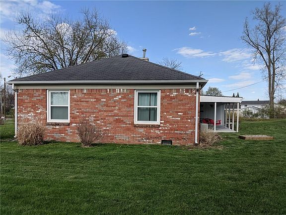 4th image of 2119 Thornwood Dr