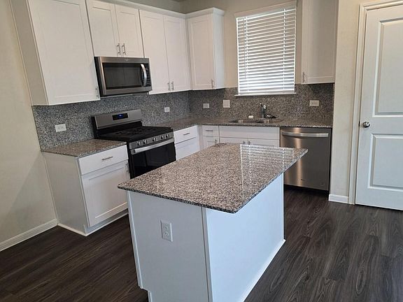 2nd image of 305 Lippizan Dr