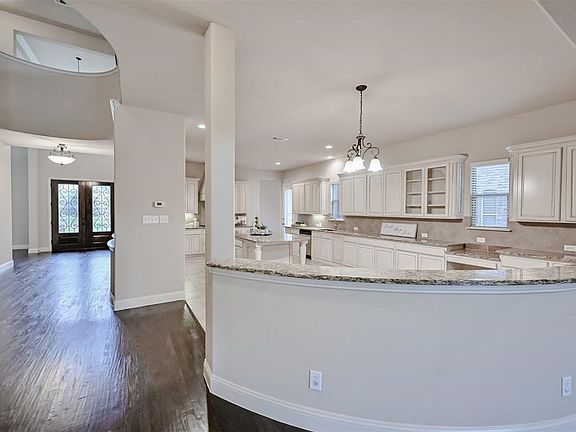 4th image of 6839 Foghorn Ln